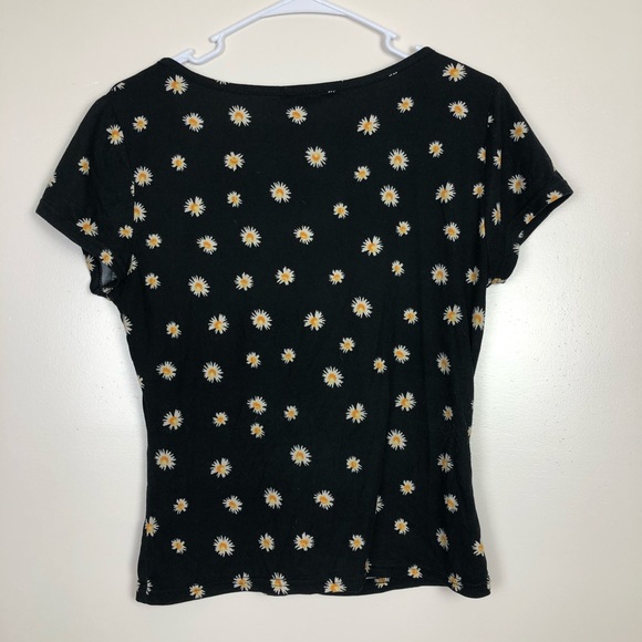 ✨Rue21 Sunflower Short Sleeve Top✨ - Picture 5 of 6
